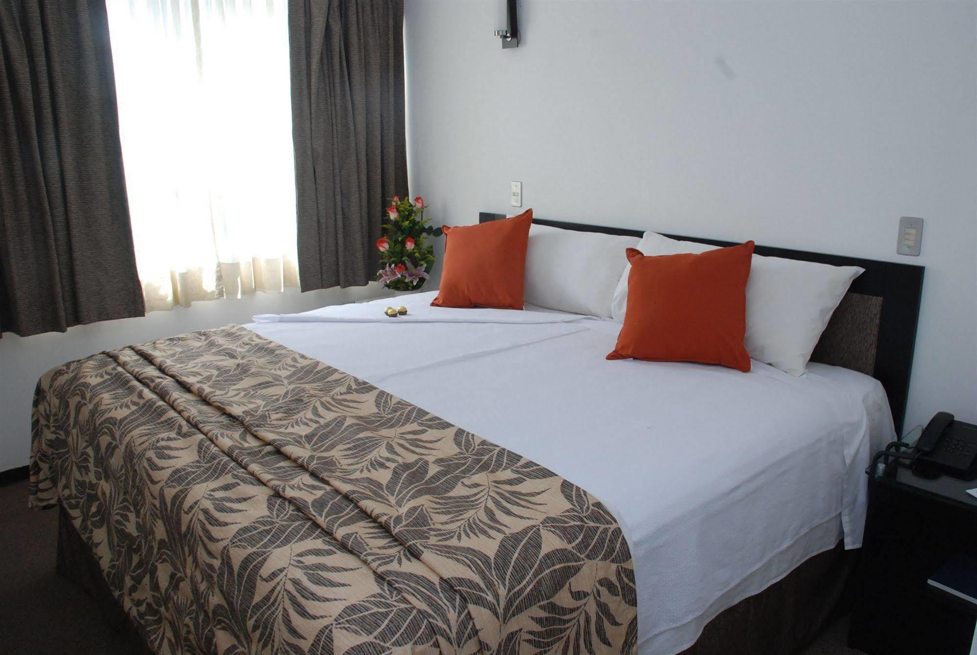 Hotel Mx Aeropuerto Mexiko-Stadt